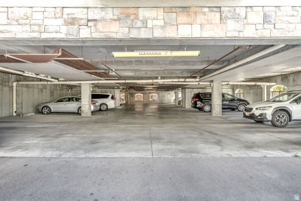 Image 29 of property listing at 170 ALBION VILLAGE WAY #201, Sandy, UT 84070