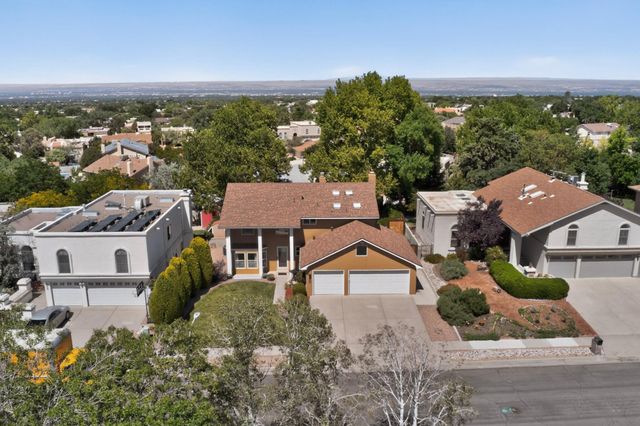5715 Klondike Street NE, Albuquerque, NM 87111