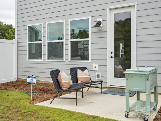 715 Bowery Place, Cramerton, NC 28032