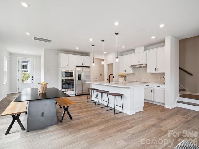 715 Bowery Place, Cramerton, NC 28032