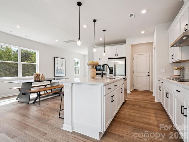 715 Bowery Place, Cramerton, NC 28032