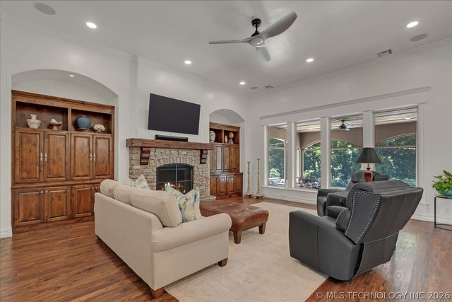 10624 S Nandina Court, Jenks, OK 74037