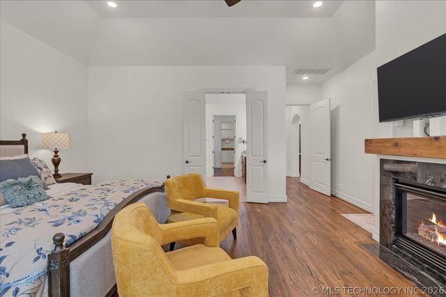 10624 S Nandina Court, Jenks, OK 74037