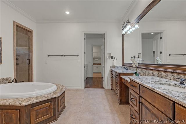 10624 S Nandina Court, Jenks, OK 74037