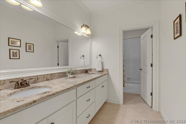 10624 S Nandina Court, Jenks, OK 74037