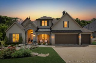 10624 S Nandina Court, Jenks, OK 74037