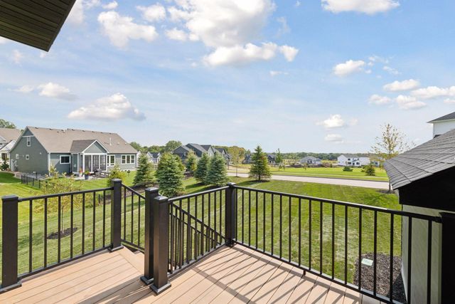 4612 Meadowview Lane, Minnetrista, MN 55331