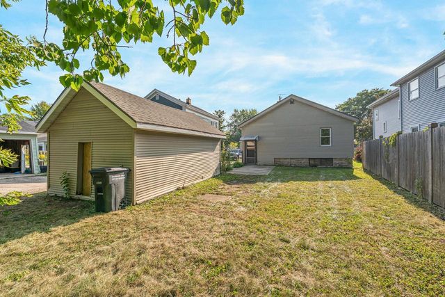 1274 ELMWOOD STREET, Oshkosh, WI 54901
