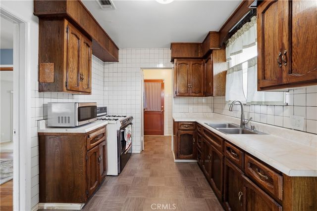 1166 Cummings, San Bernardino, CA 92411