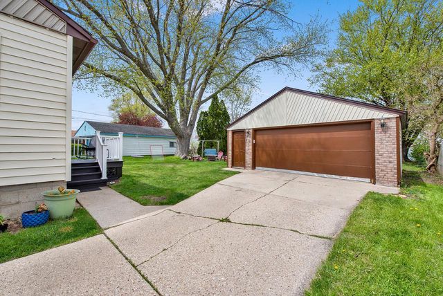 3438 Denton AVENUE, Saint Francis, WI 53235