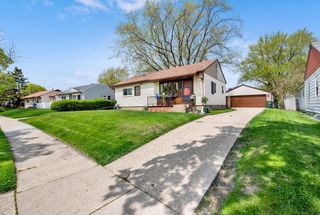 3438 Denton AVENUE, Saint Francis, WI 53235
