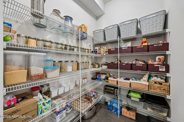 588 OXFORD ESTATES Way, St. Johns, FL 32259