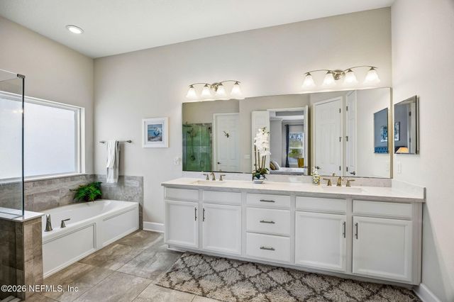 588 OXFORD ESTATES Way, St. Johns, FL 32259