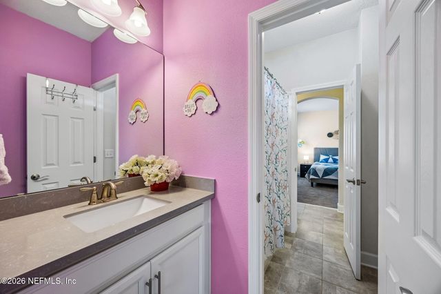 588 OXFORD ESTATES Way, St. Johns, FL 32259