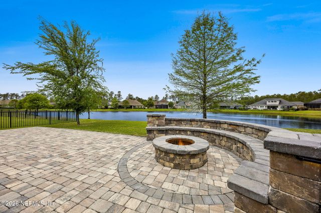 588 OXFORD ESTATES Way, St. Johns, FL 32259