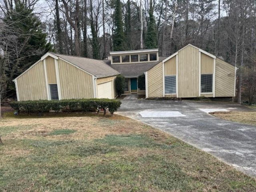 192 Kings NE Row, Marietta, GA 30067