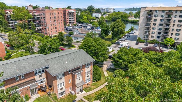 665 Pelham Road A15, New Rochelle, NY 10805
