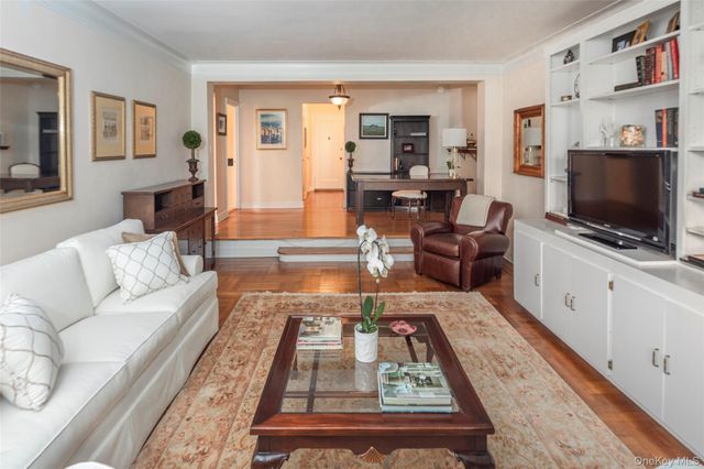35 Parkview Avenue 1D, Bronxville, NY 10708