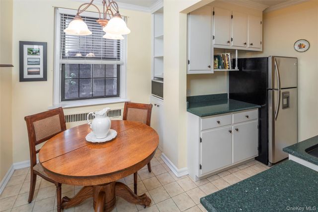 35 Parkview Avenue 1D, Bronxville, NY 10708