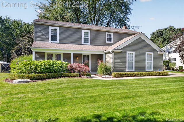 1171 Barneswood Lane, Rochester Hills, MI 48306