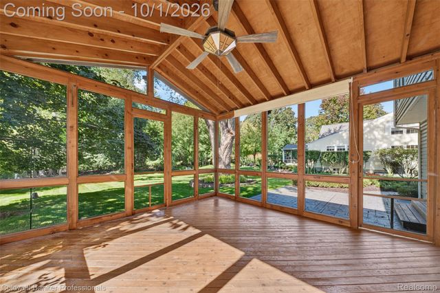 1171 Barneswood Lane, Rochester Hills, MI 48306