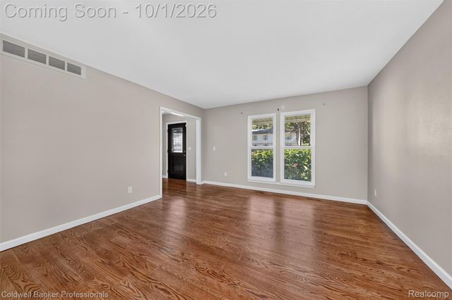 1171 Barneswood Lane, Rochester Hills, MI 48306
