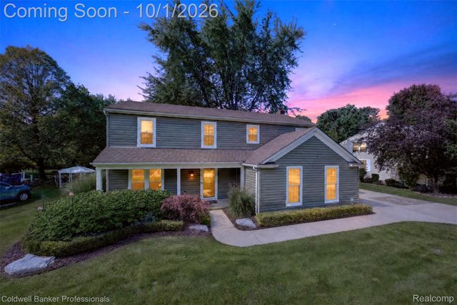1171 Barneswood Lane, Rochester Hills, MI 48306