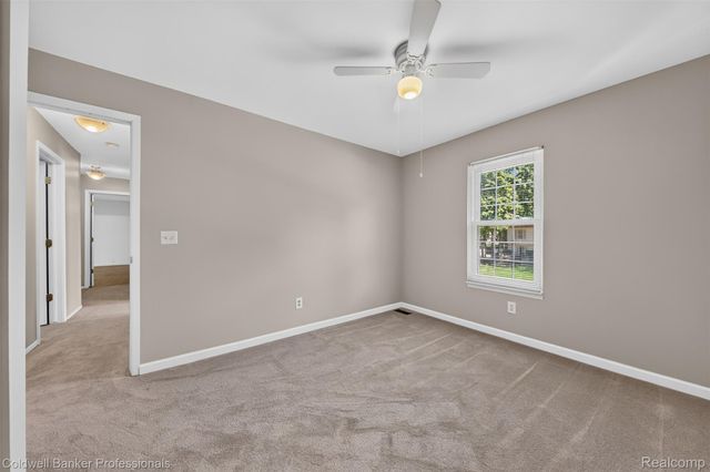 1171 Barneswood Lane, Rochester Hills, MI 48306