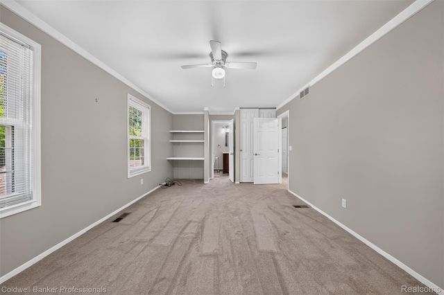1171 Barneswood Lane, Rochester Hills, MI 48306