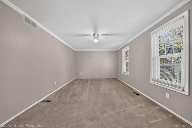 1171 Barneswood Lane, Rochester Hills, MI 48306