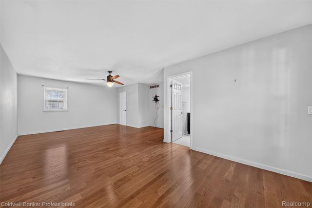 1171 Barneswood Lane, Rochester Hills, MI 48306