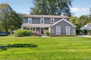 1171 Barneswood Lane, Rochester Hills, MI 48306