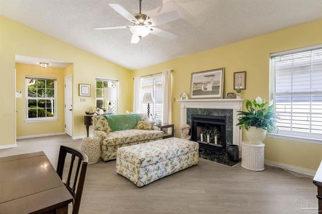 4107 Argenta Way, Pensacola, FL 32504