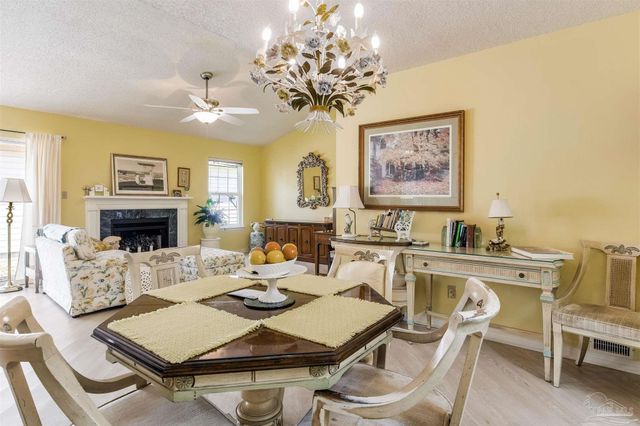 4107 Argenta Way, Pensacola, FL 32504