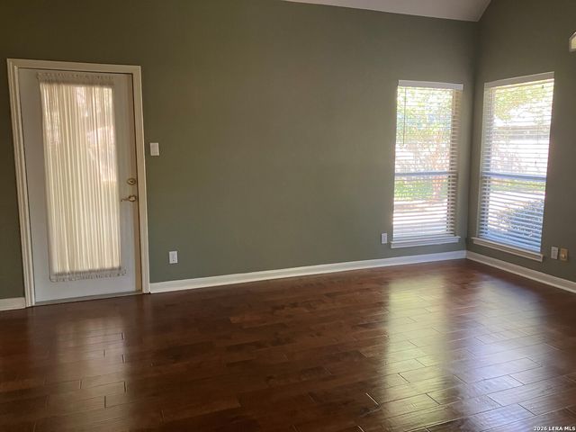18211 CRYSTAL RIDGE DR, San Antonio, TX 78259
