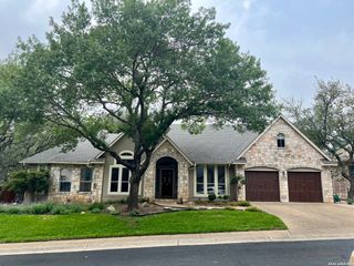 18211 CRYSTAL RIDGE DR, San Antonio, TX 78259
