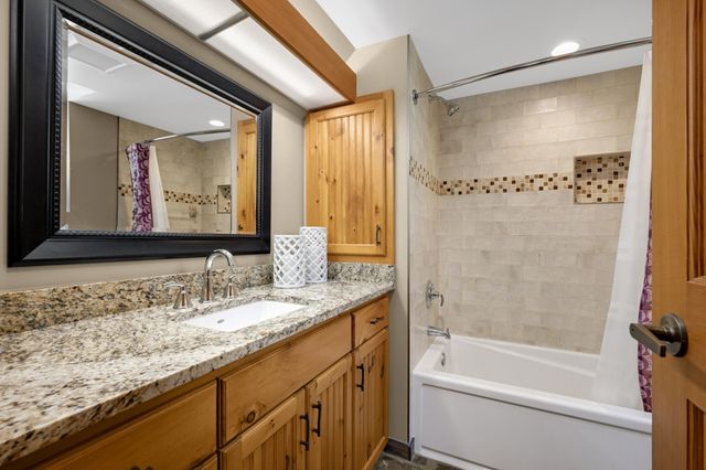 1655 Lake Lucy Road, Excelsior, MN 55331