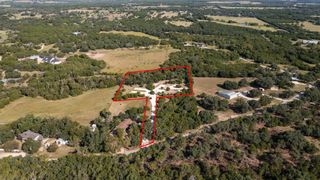 1040 County Road 323A, Liberty Hill, TX 78642