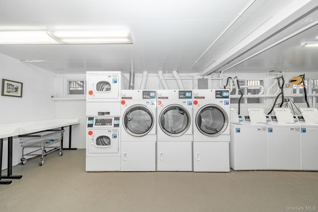 1233 Melville Road 60, East Farmingdale, NY 11753