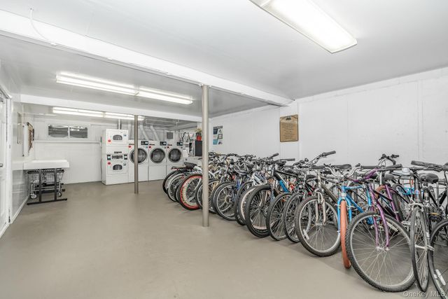 1233 Melville Road 60, East Farmingdale, NY 11753