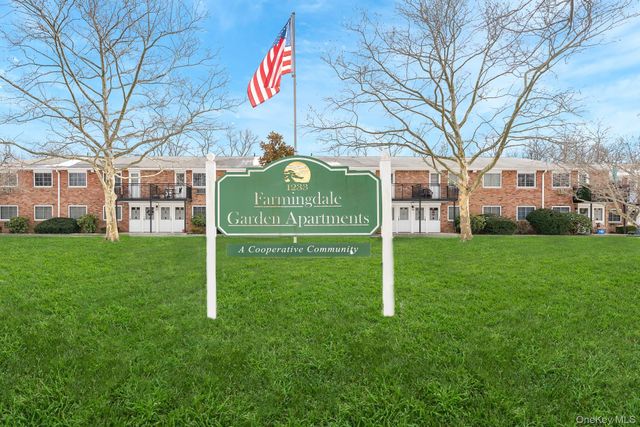 1233 Melville Road 60, East Farmingdale, NY 11753