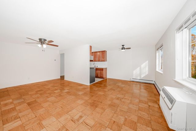 1233 Melville Road 60, East Farmingdale, NY 11753