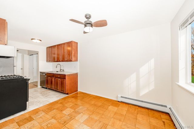 1233 Melville Road 60, East Farmingdale, NY 11753