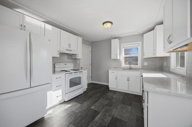 1451 12th Street N, Fargo, ND 58102