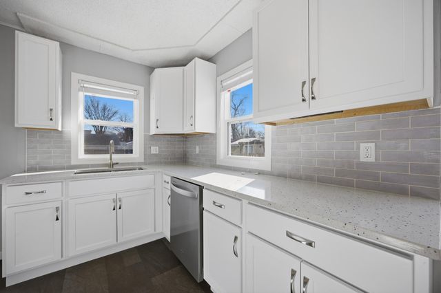 1451 12th Street N, Fargo, ND 58102