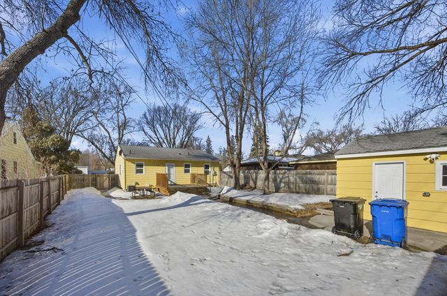 1451 12th Street N, Fargo, ND 58102