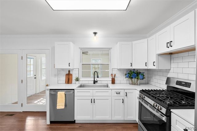 8196 Rizzo Drive, Clay, NY 13041