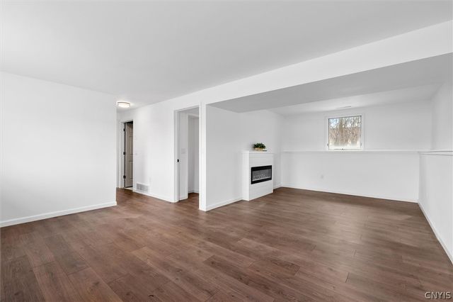 8196 Rizzo Drive, Clay, NY 13041