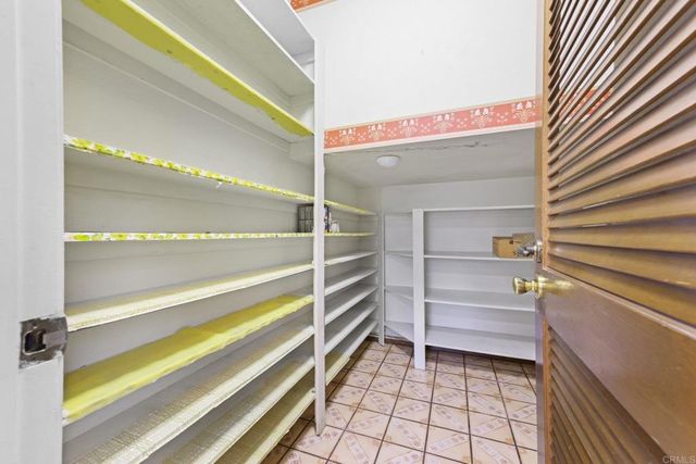 10527 Moorpark Street, Spring Valley, CA 91978