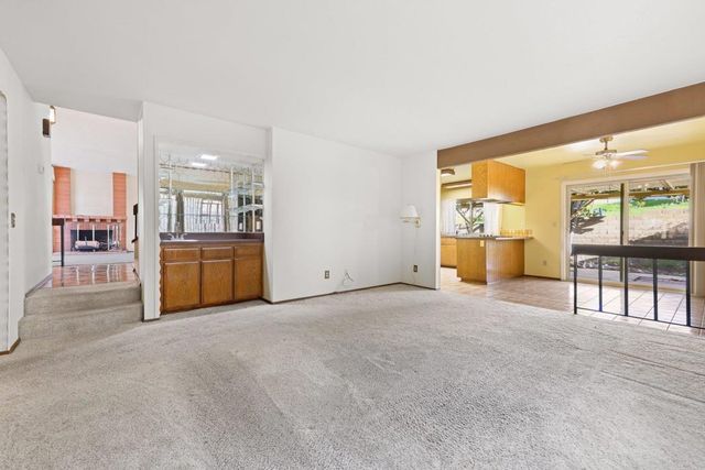 10527 Moorpark Street, Spring Valley, CA 91978